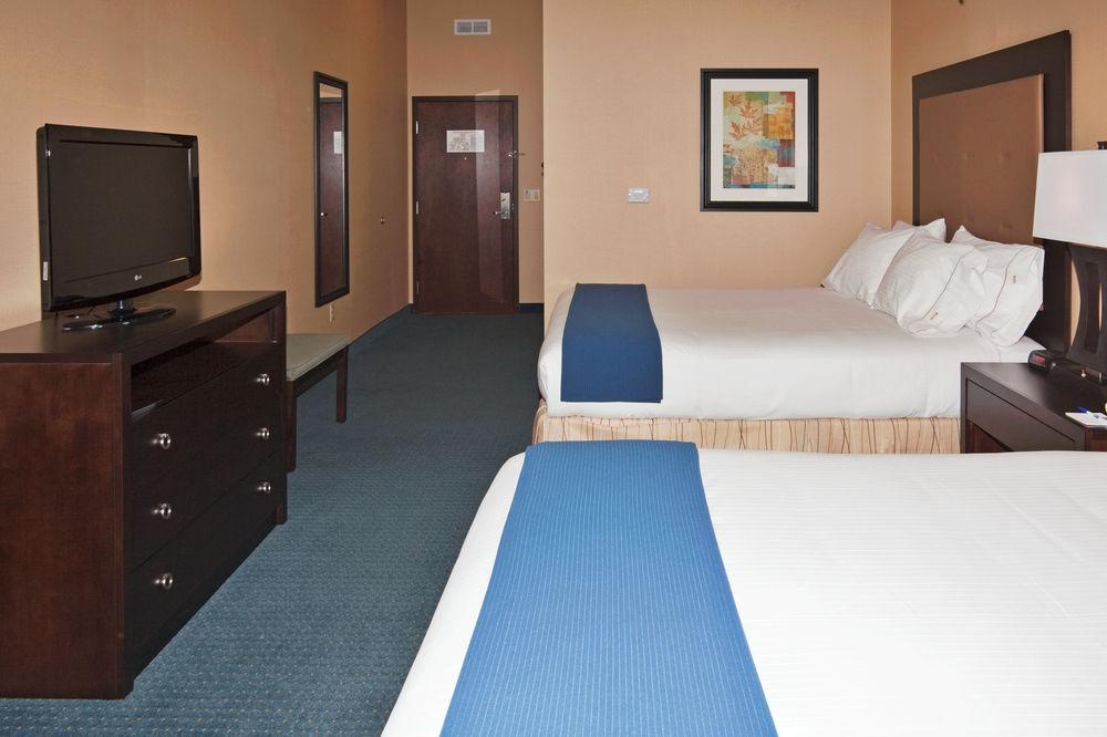 Holiday Inn Express & Suites Detroit - Novi By Ihg Zewnętrze zdjęcie