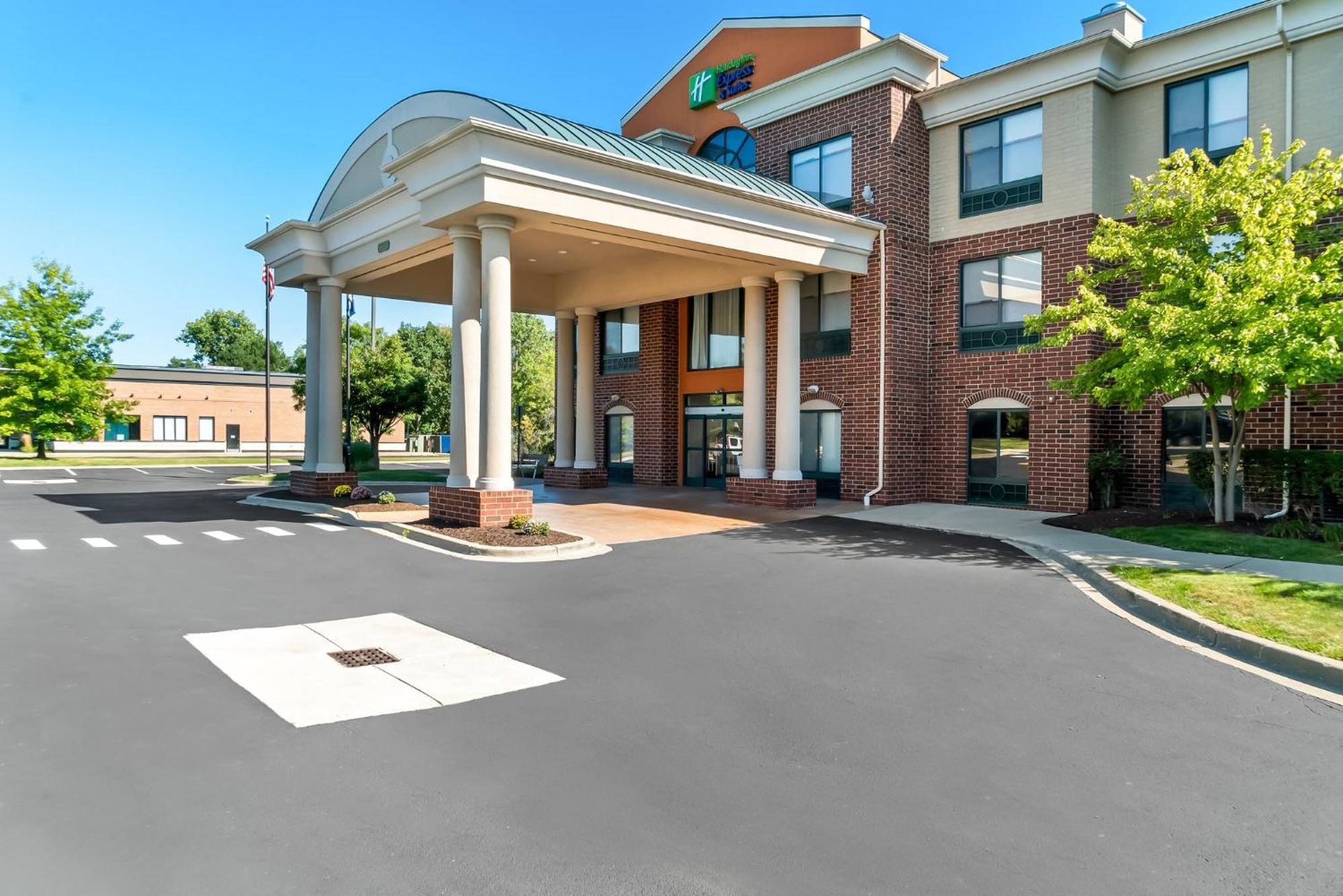 Holiday Inn Express & Suites Detroit - Novi By Ihg Zewnętrze zdjęcie