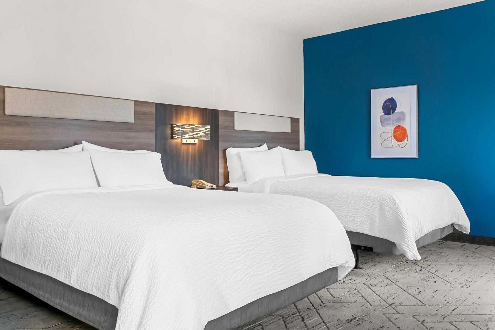Holiday Inn Express & Suites Detroit - Novi By Ihg Zewnętrze zdjęcie