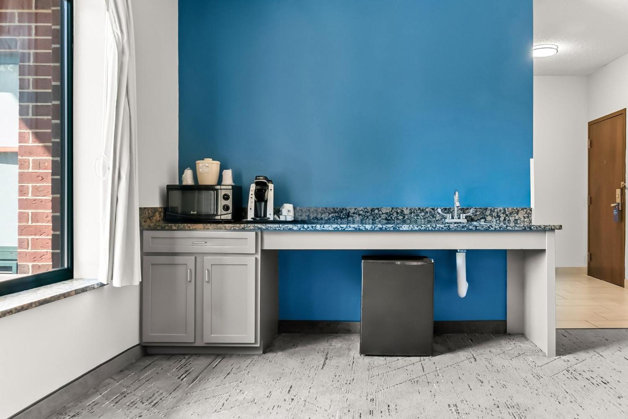 Holiday Inn Express & Suites Detroit - Novi By Ihg Zewnętrze zdjęcie