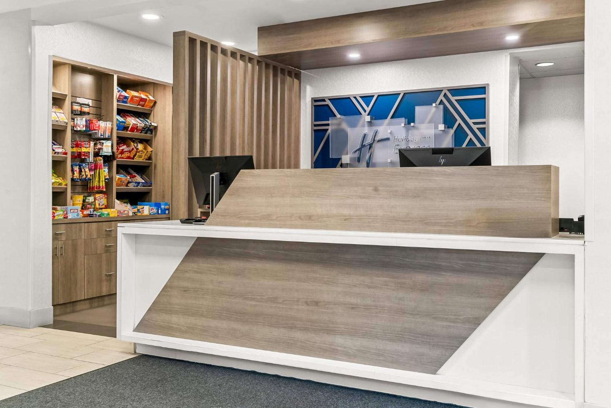 Holiday Inn Express & Suites Detroit - Novi By Ihg Zewnętrze zdjęcie