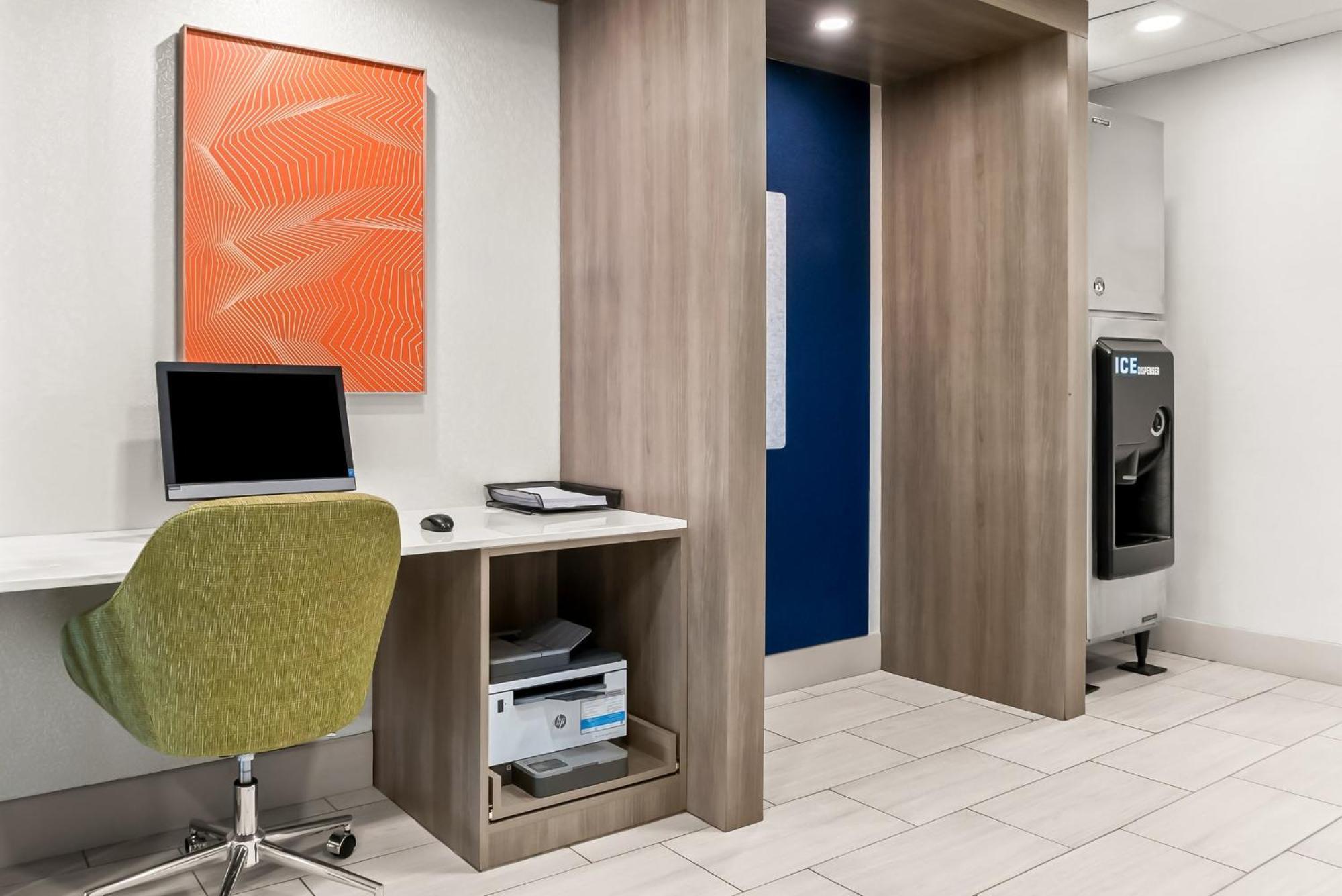 Holiday Inn Express & Suites Detroit - Novi By Ihg Zewnętrze zdjęcie