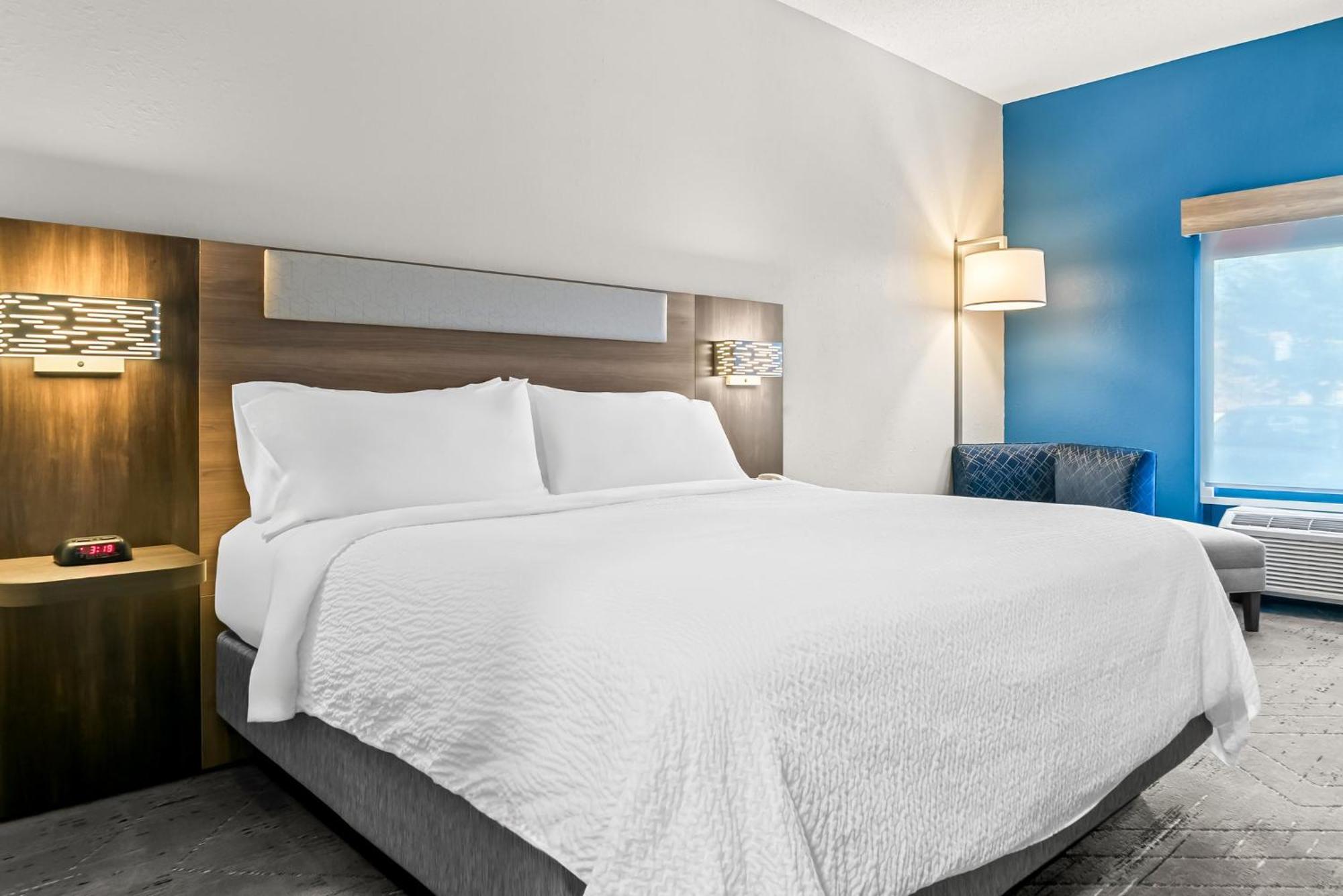 Holiday Inn Express & Suites Detroit - Novi By Ihg Zewnętrze zdjęcie