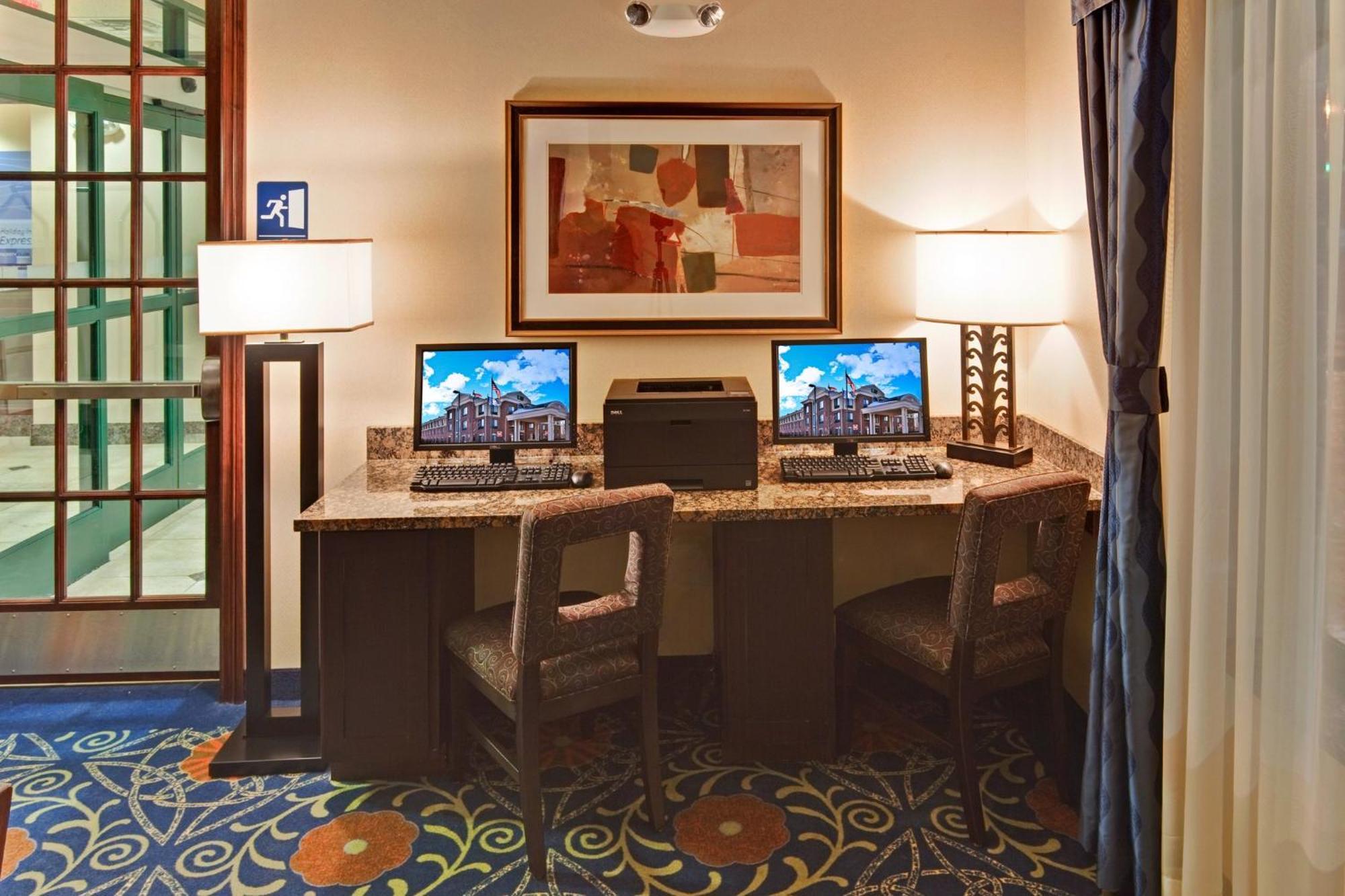 Holiday Inn Express & Suites Detroit - Novi By Ihg Zewnętrze zdjęcie